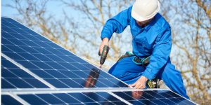 Installation Maintenance Panneaux Solaires Photovoltaïques à Guiler-sur-Goyen